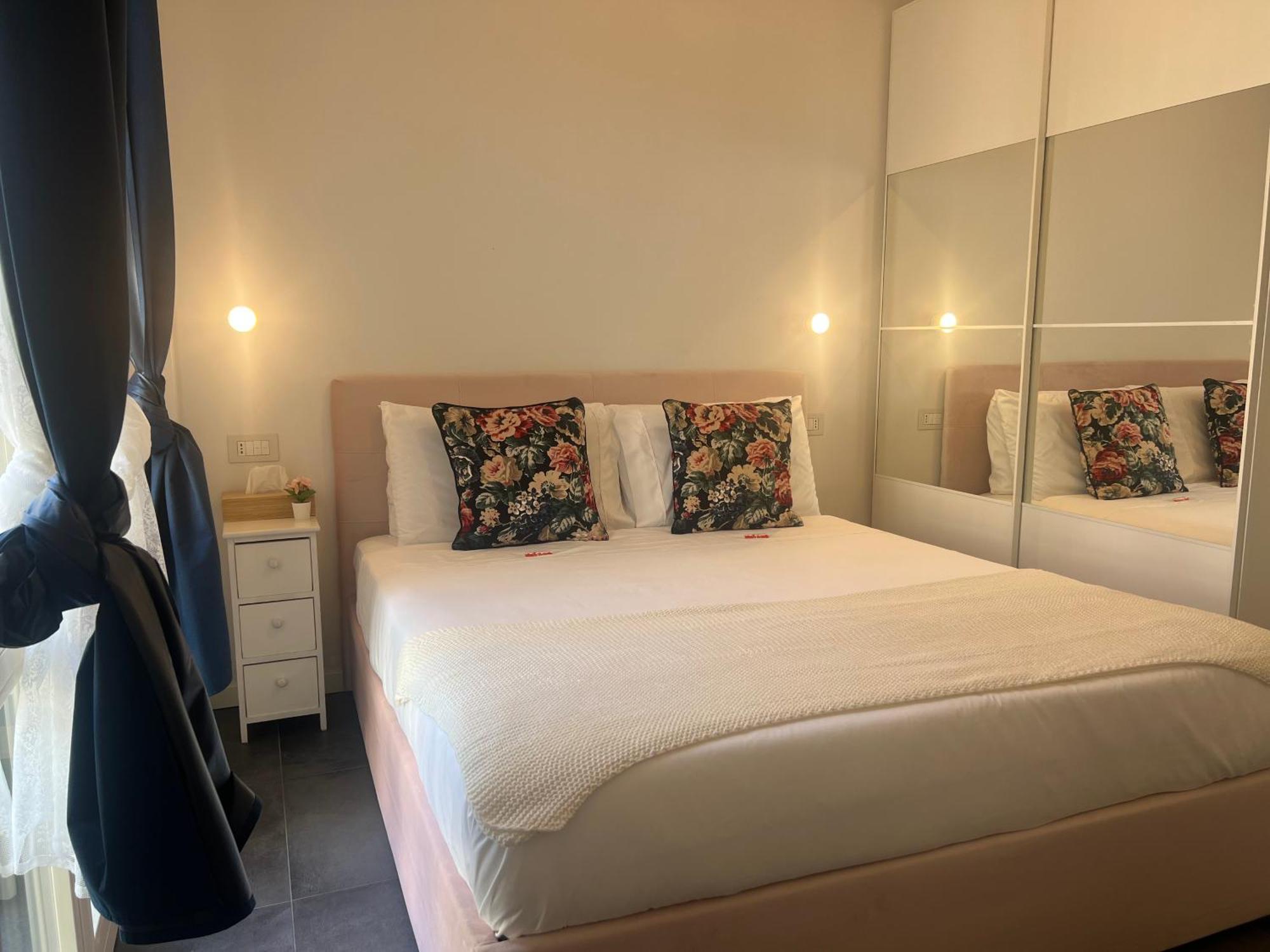 Regina Milano In Melegnano - Wifi, Breakfast Box And Terraceアパートメント エクステリア 写真