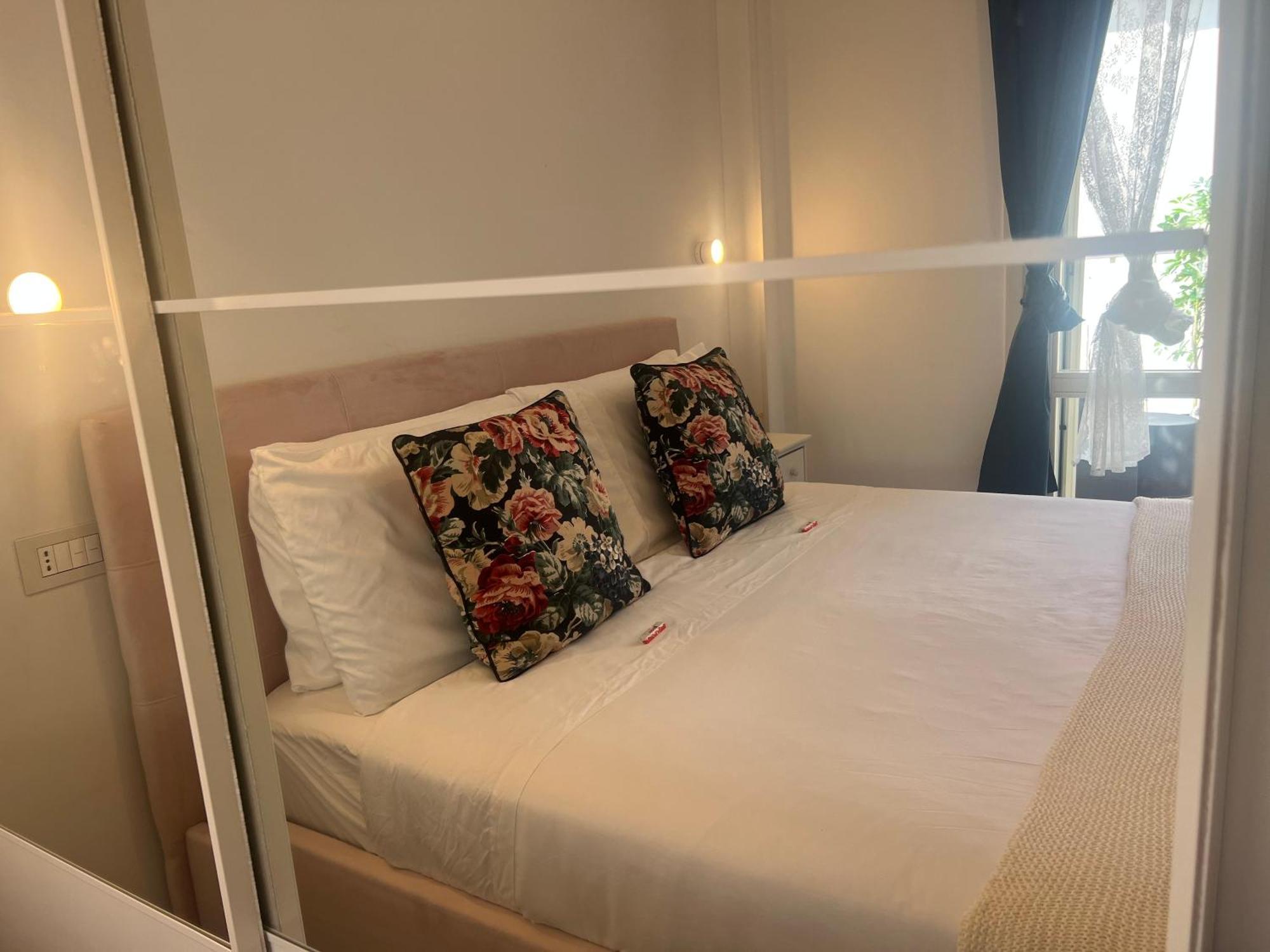 Regina Milano In Melegnano - Wifi, Breakfast Box And Terraceアパートメント エクステリア 写真