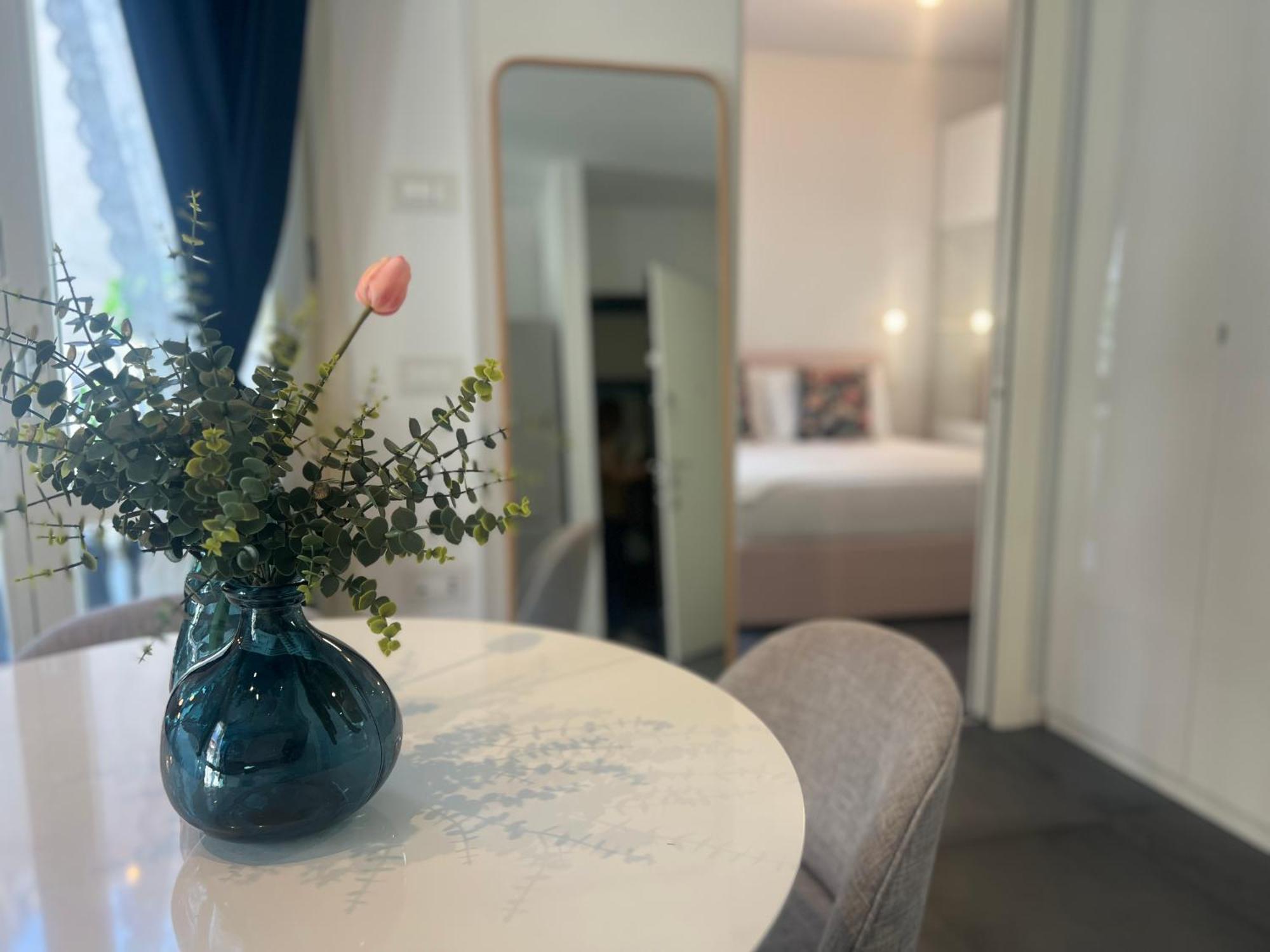 Regina Milano In Melegnano - Wifi, Breakfast Box And Terraceアパートメント エクステリア 写真
